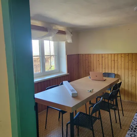 Remote Hilltop Farmhouse - 42 Km From Ljubljana Сasa de vacaciones